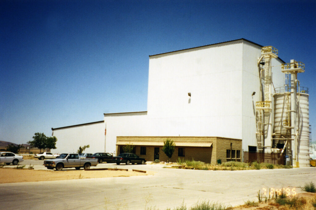 Kingman, AZ plant is constructed.